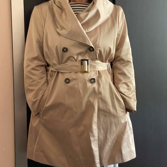 Donna Karan Satin Trench - Picture 2 of 4